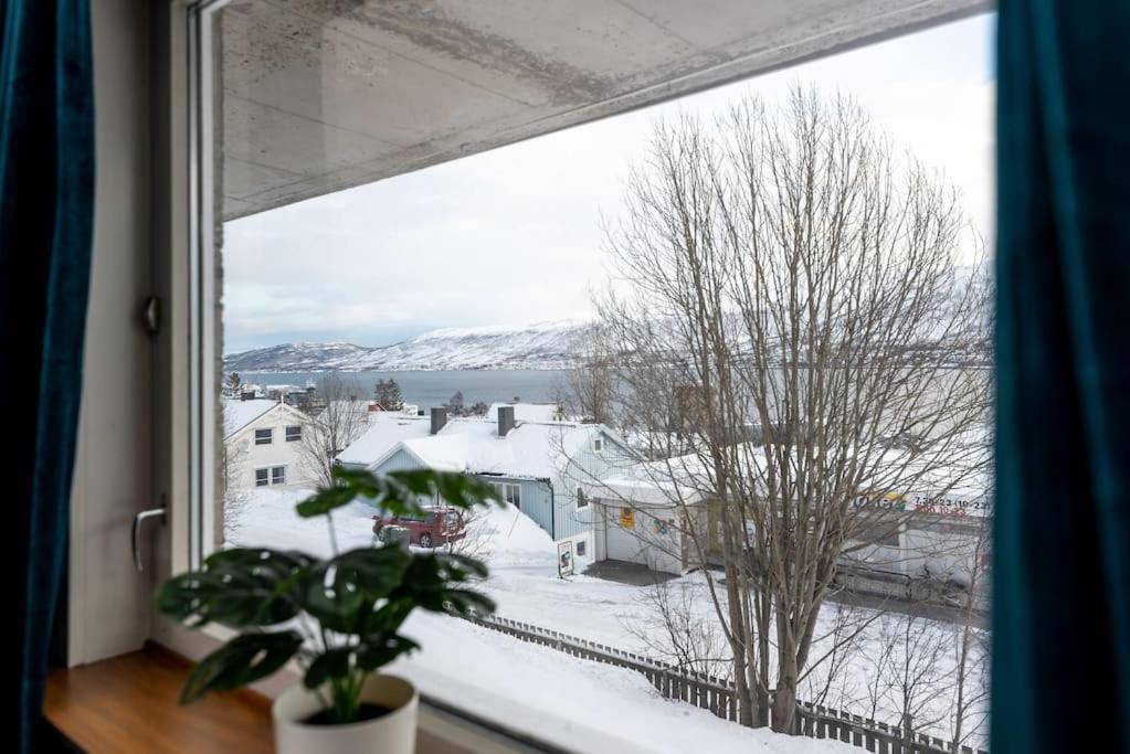 Modern Apartment In The Center Of The Island Тромсё Экстерьер фото